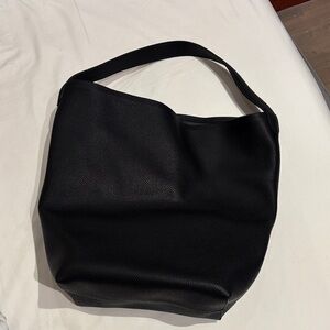 Oak and Fort Amelia leather tote